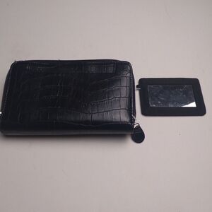 Mundi black Reptile print wallet check book credit cards photos coins